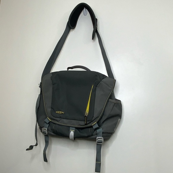 Keen Handbags - Keen Commuter Laptop Bag.